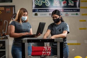 Industrias Peñoles y Fresnillo plc unidas por la educación 2 Peñoles y Fresnillo plc promueven la educación